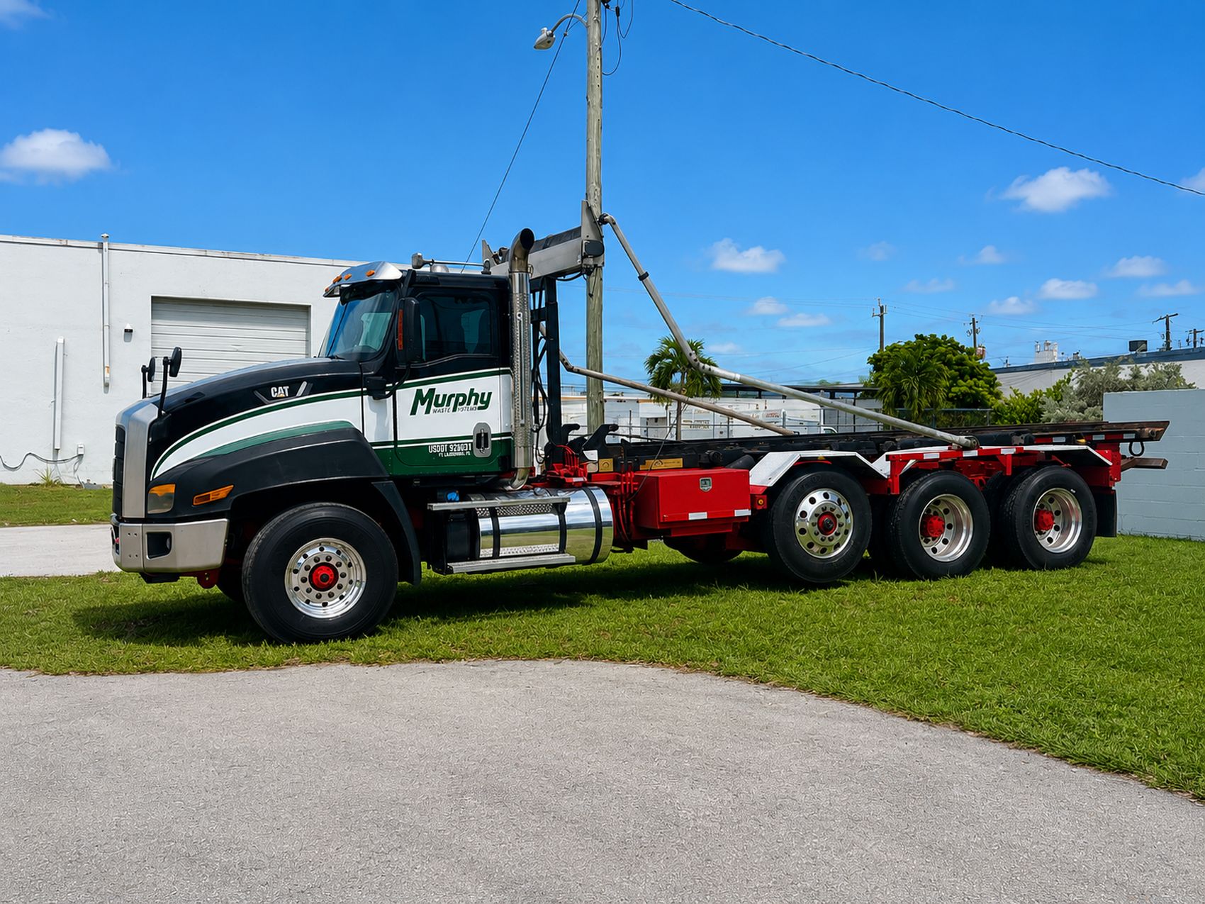 Murphy Waste Systems truck and equipment
